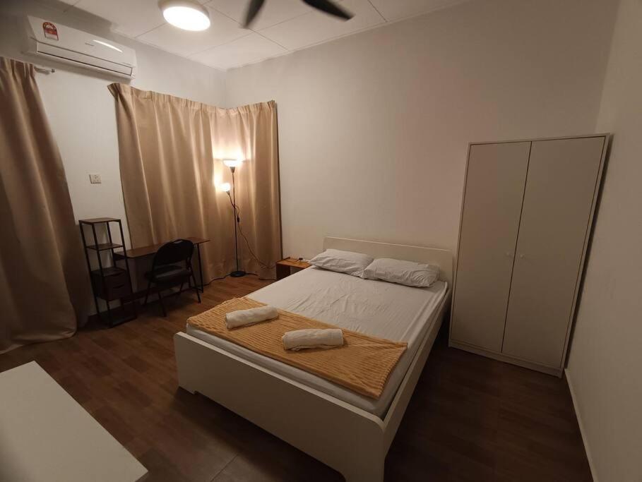 Tenang Retreat Holiday Home 3Bedroom 3Bath 2Parking Kajang Dış mekan fotoğraf