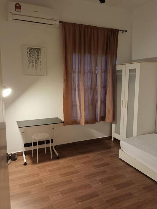 Tenang Retreat Holiday Home 3Bedroom 3Bath 2Parking Kajang Dış mekan fotoğraf